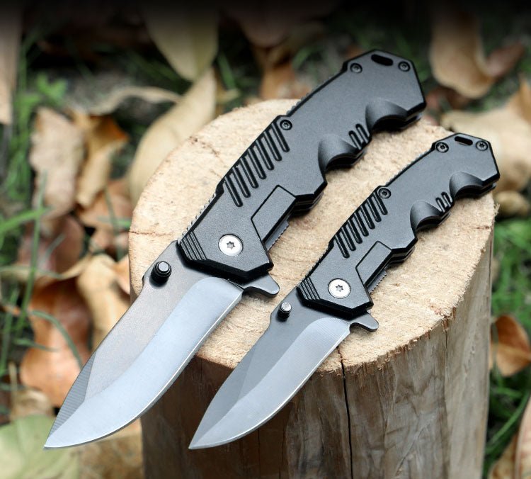 Compact Folding Outdoor Knife with Aluminium Handle CL04004